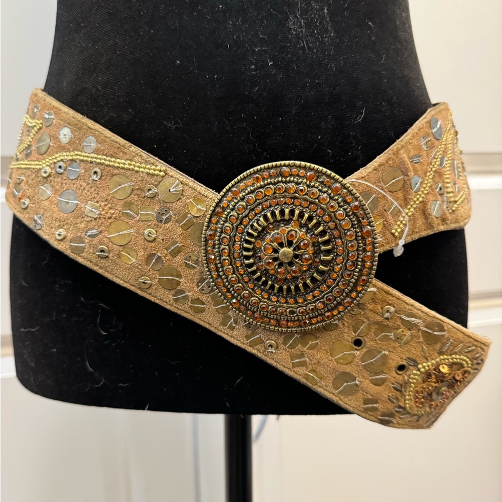 NWT Chico’s Zambia slouch belt